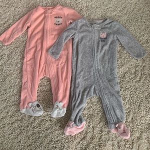 Set of onesies